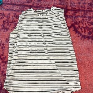Lululemon B&W striped tank top!!